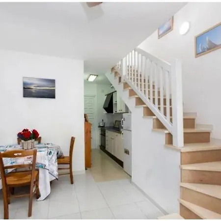Villa Con Piscina Privada 6 Personas En - Hisp-217-225